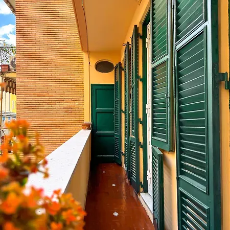 Large House Near The Metro A - Ideal For 6 People In The Center Of Appartement Rome