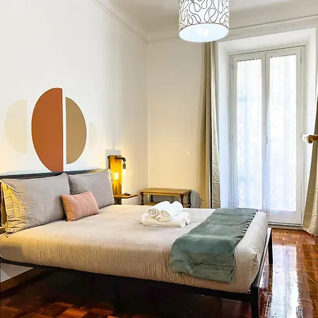 Appartement Large House Near The Metro A - Ideal For 6 People In The Center Of